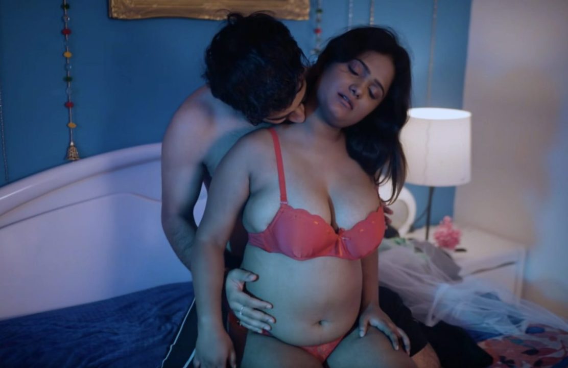 Lavanya Manickam's sensual oil massage begins